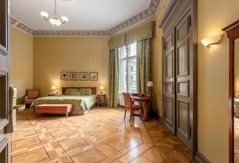 اتاق استاندارد با چشم‌انداز باغ, The Benjamin House   Self Check In