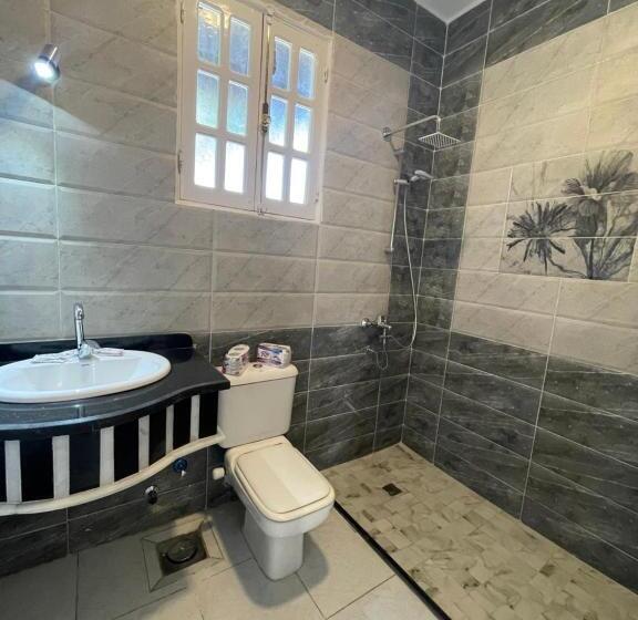 اتاق استاندارد, West Star