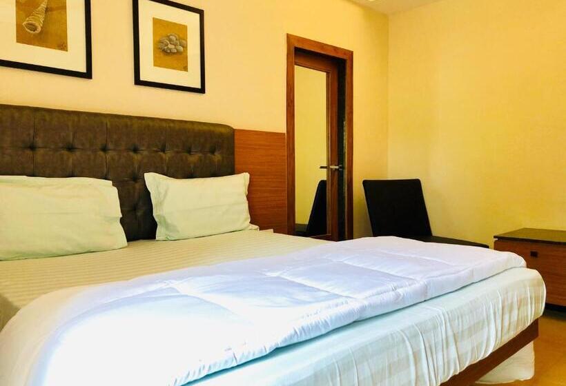 سوییت با چشم‌انداز استخر, Merlot Suites