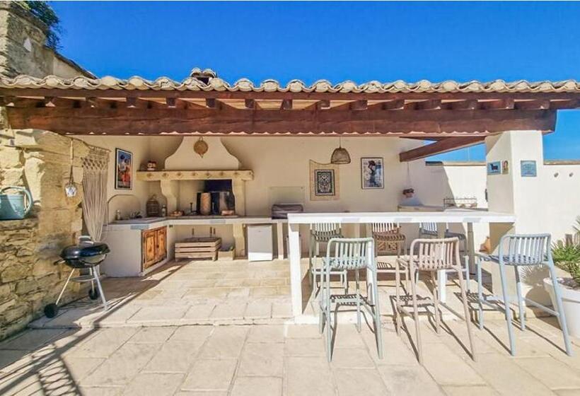 منزل 3 غرف نوم, Domaine En Pierre Avec Piscine Et Jacuzzi Au Mas Lucia