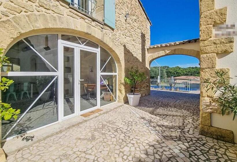 منزل 3 غرف نوم, Domaine En Pierre Avec Piscine Et Jacuzzi Au Mas Lucia