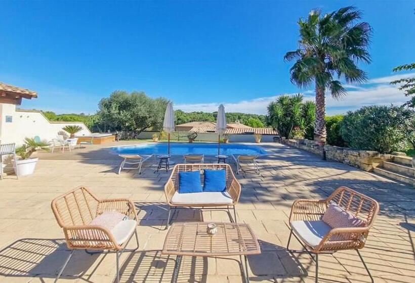 منزل 3 غرف نوم, Domaine En Pierre Avec Piscine Et Jacuzzi Au Mas Lucia