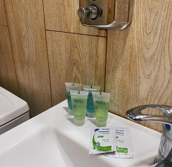 エコノミールーム, Hovek Guest House