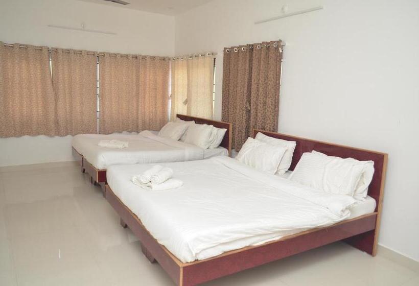 스탠다드 룸 킹사이즈 침대, Jp Homes