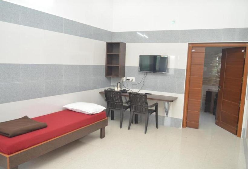 디럭스 룸 킹사이즈 침대, Jp Homes