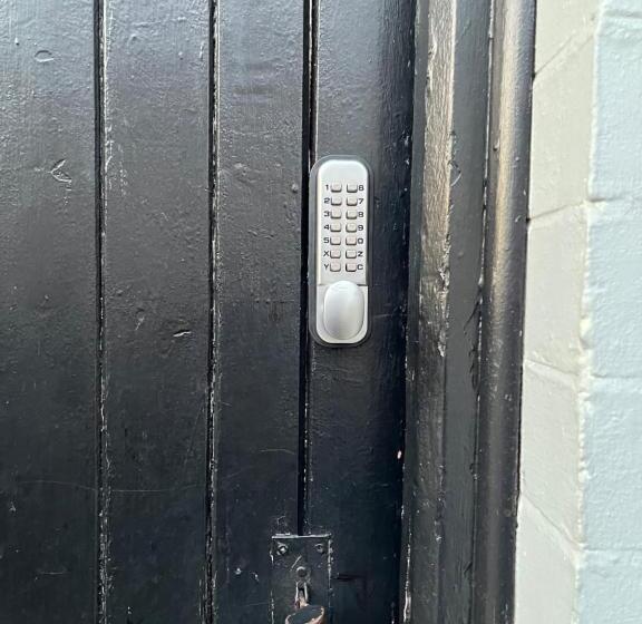 Номер Стандарт, Leicester Uk 3 Tudor