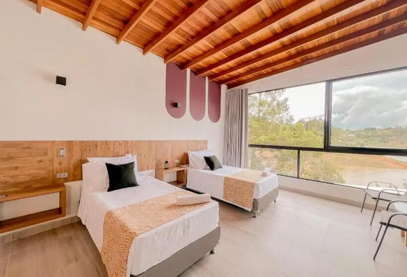 スタンダードルーム, Viajero Guatapé Hostel & Lake Club