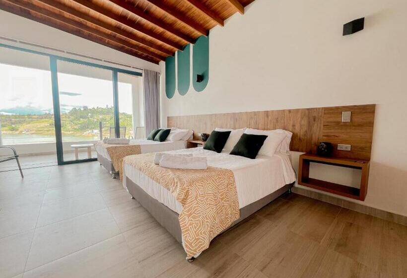 חדר סופריור, Viajero Guatapé Hostel & Lake Club