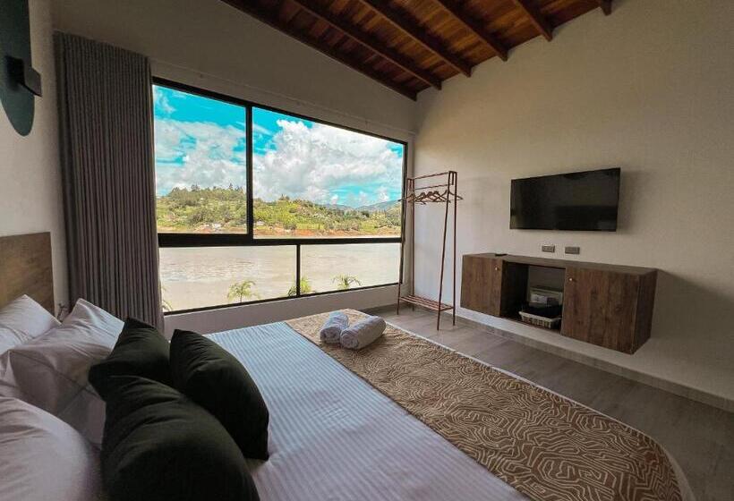 חדר דלוקס, Viajero Guatapé Hostel & Lake Club