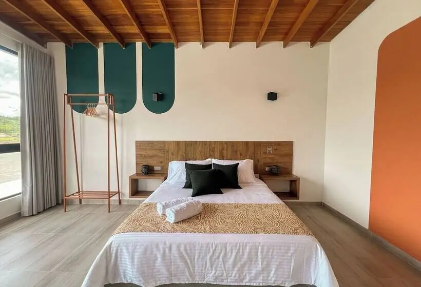 スタンダードルーム, Viajero Guatapé Hostel & Lake Club