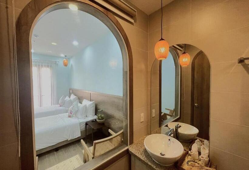 اتاق استاندارد با چشم‌انداز شهر, Aurora Phu Quoc Hotel & Golf 3d