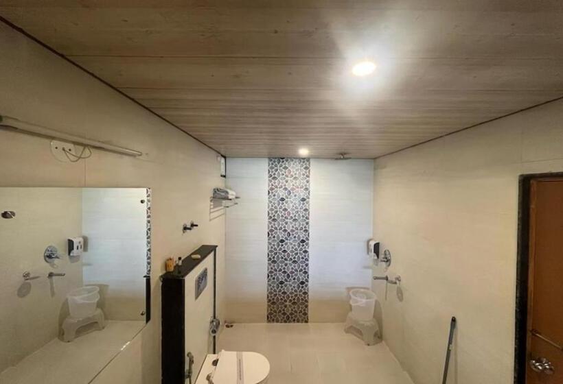 デラックスルーム, Goroomgo Hotel Bd Resort Manali Excellent Stay With Family, Parking Facilities