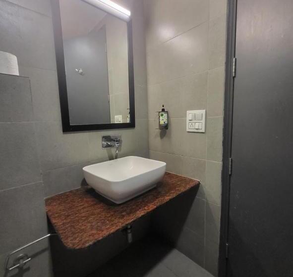 غرفة ديلوكس سرير كينج, Arena Residency
