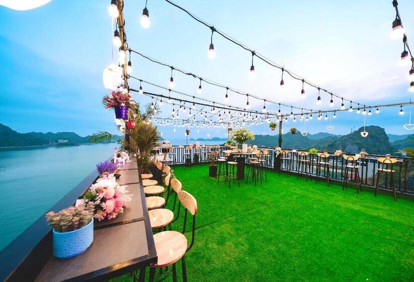 اتاق استاندارد با چشم‌انداز دریا, Thao Minh New Star