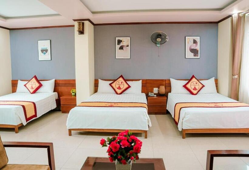 استودیو خانوادگی, Thao Minh New Star