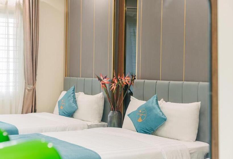 استودیو خانوادگی, Thao Minh New Star