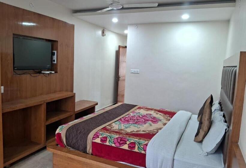 スタンダードルーム, India House