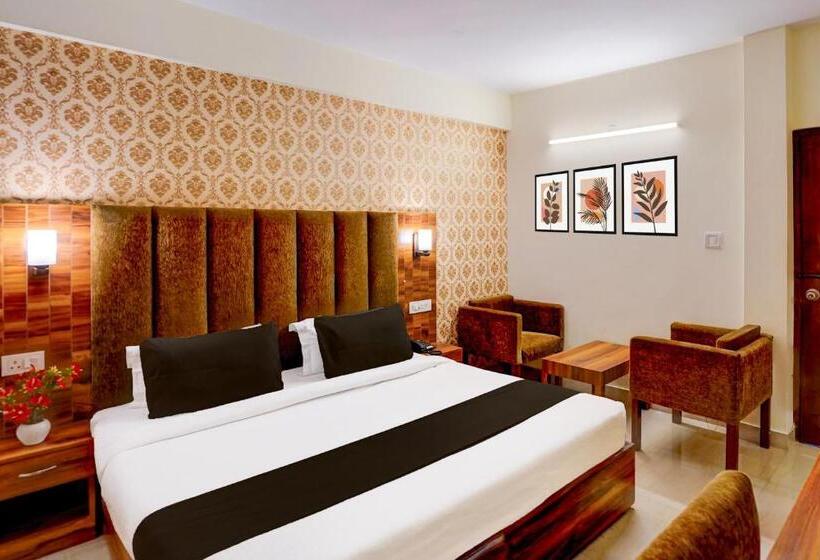 חדר סטנדרט, Townhouse Oak Clock Tower Formerly Hotel Ambassador