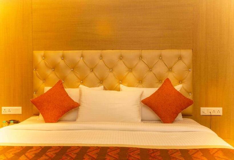 豪华房间, Bob S N Barley