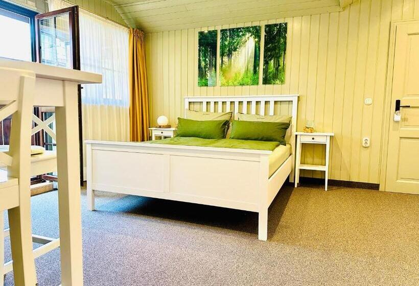 סטודיו משפחתי, Bio Kastanienhof Erfurt   Appartements Und Ayurvedische Jurten