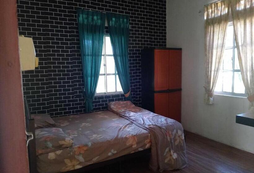 Апартаменты 4 Спальни, Oyo Home 90990 Sri Tempurung Homestay