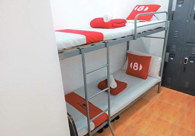 Cama em Quarto Compartilhado, 8hostel