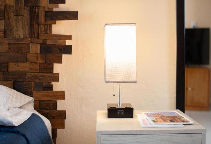 اتاق استاندارد با تخت بزرگ, Hostal Encounter Guanajuato