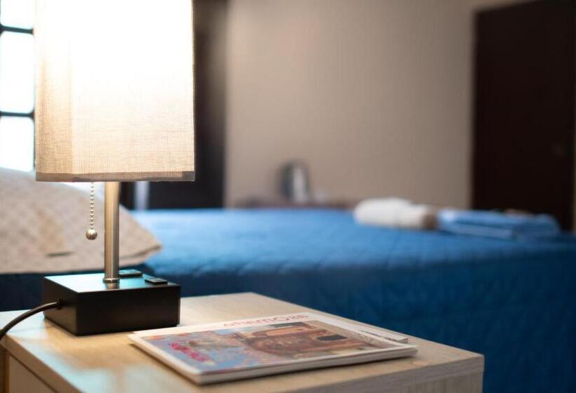 اتاق استاندارد با تخت بزرگ, Hostal Encounter Guanajuato