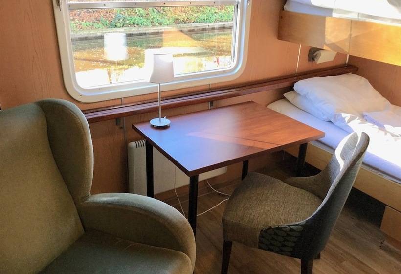 اتاق استاندارد با سرویس بهداشتی مشترک, Selmas Hytt Och Salong