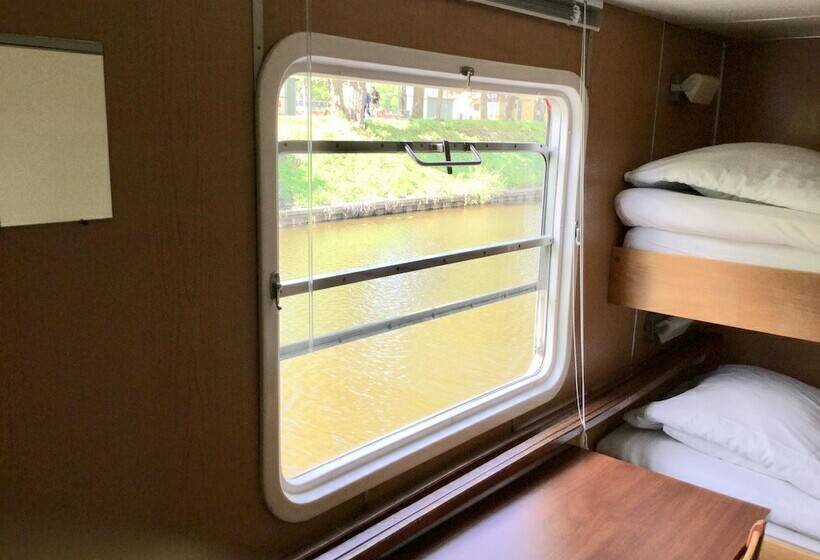 اتاق استاندارد با سرویس بهداشتی مشترک, Selmas Hytt Och Salong