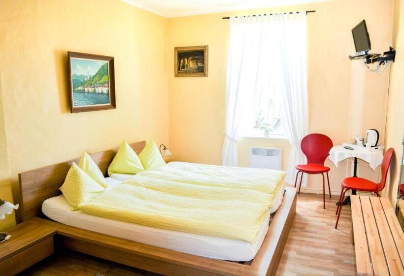 标准间, Al Battello