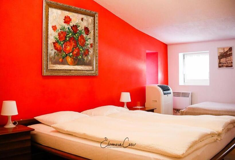 标准三人间, Al Battello