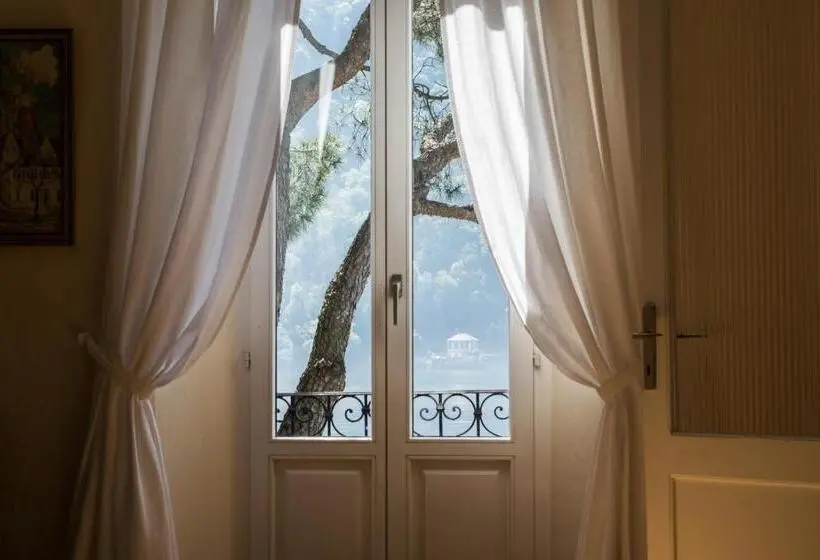 Perhestudio, Al Battello