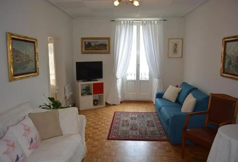 Perhestudio, Al Battello
