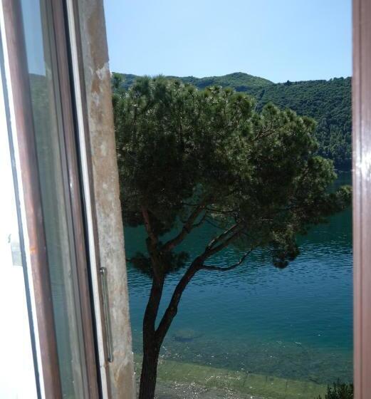 标准间, Al Battello