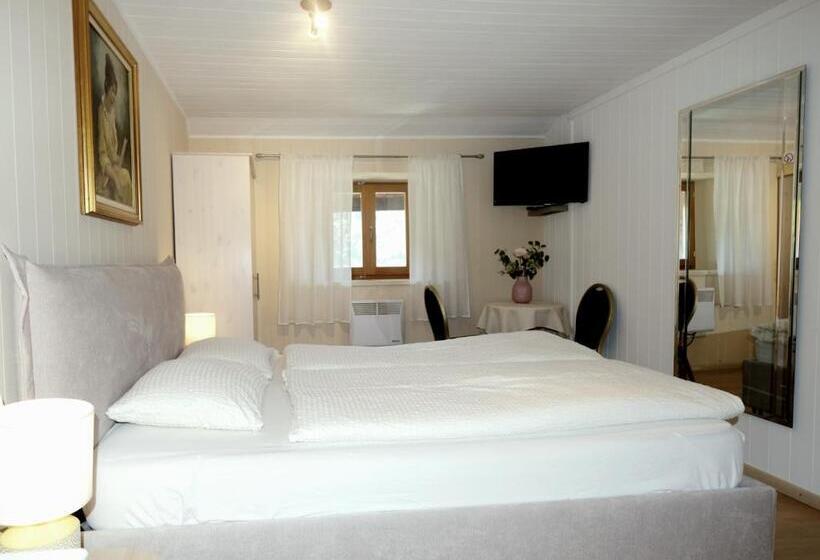 标准间, Al Battello