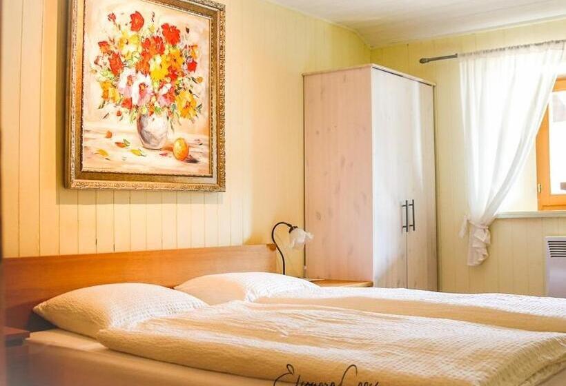 标准间, Al Battello