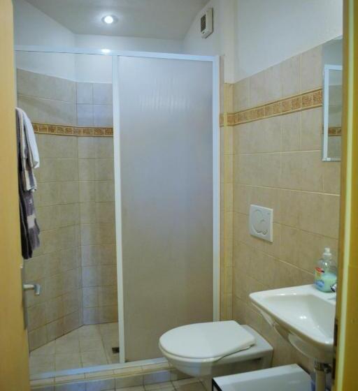 标准间, Al Battello