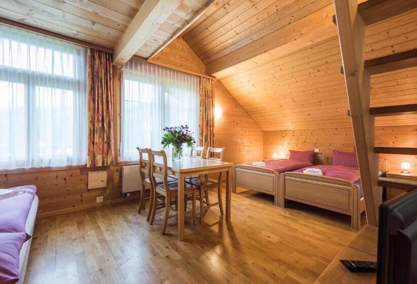 Семейный Номер, Alpenrose Beim Ballenberg