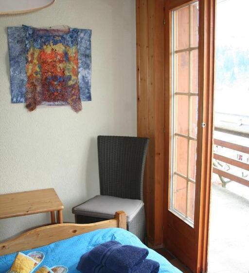 غرفة قياسية فردية حمام مشترك, Bnb Claudy Et Elizabeth Michellod Dutheil