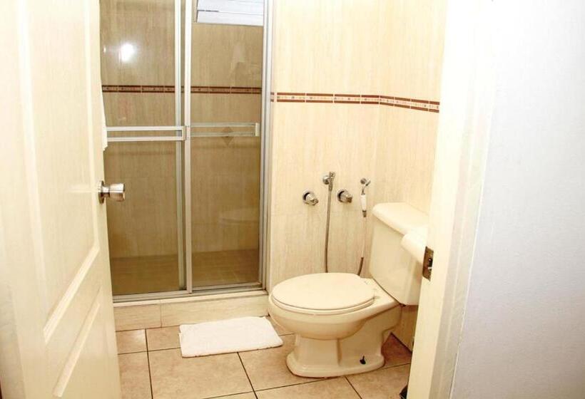 Трехместный Номер Deluxe, California Panama