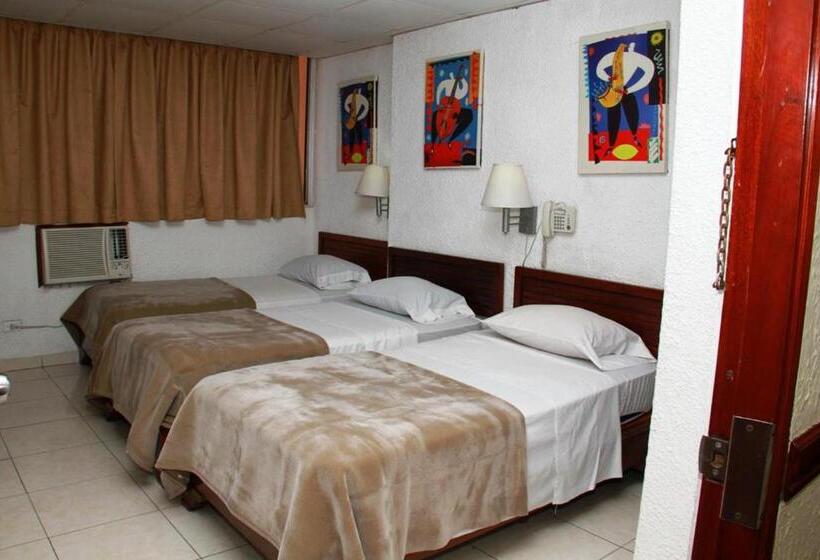 Трехместный Номер Deluxe, California Panama