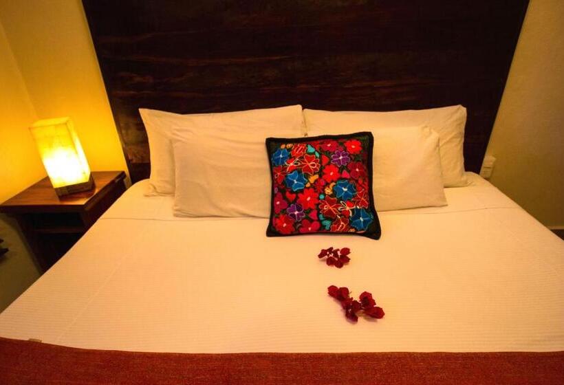 اتاق استاندارد با تخت بزرگ, El Roble