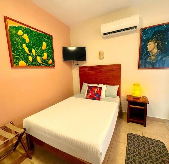 اتاق استاندارد سه تخته با چشم‌انداز, El Roble