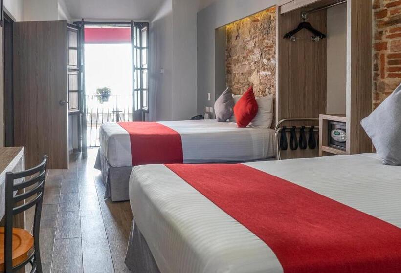 Номер Стандарт с Балконом, Hidalgo