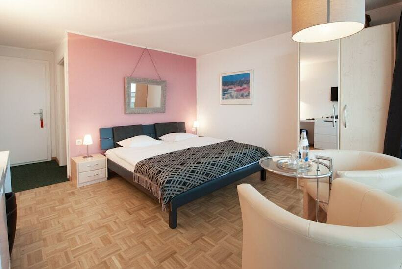 חדר סטנדרט נוף לאגם, Le Mont Vully   Hôtel Restaurant