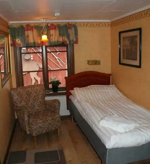 Standard Yhden Hengen Huone, L Mikaelsgården