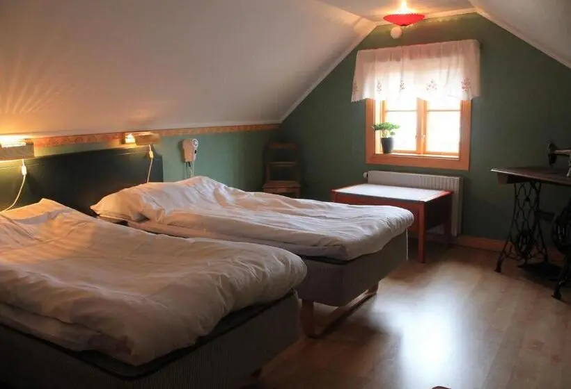 Standard Neljän Hengen Huone, L Mikaelsgården