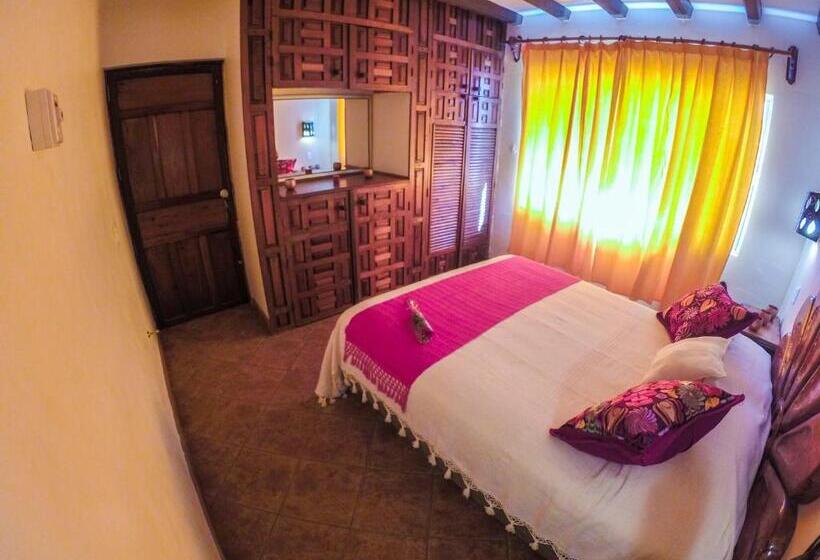 بنجلو سوبيريور, Posada Pablo De Tarso