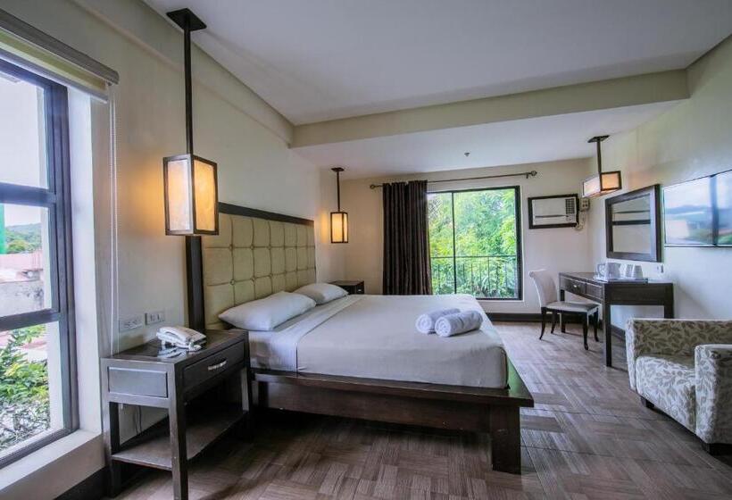 سوییت لوکس, Rosvenil